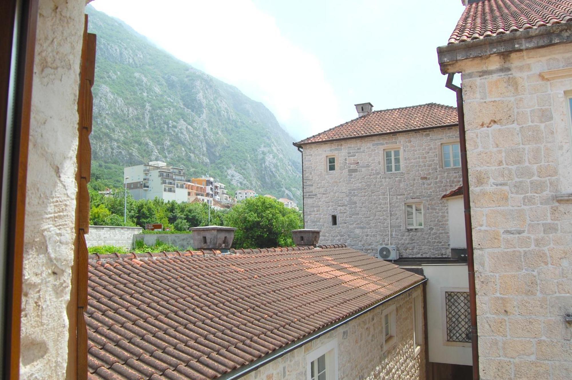 Hotel Sara Kotor Exterior foto