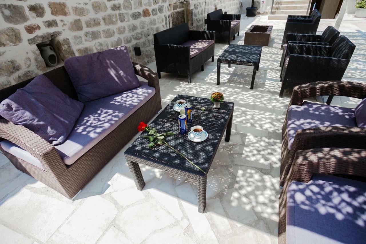 Hotel Sara Kotor Exterior foto